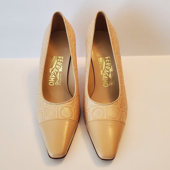 Salvatore Ferragamo Pump - Picture 5 of 7